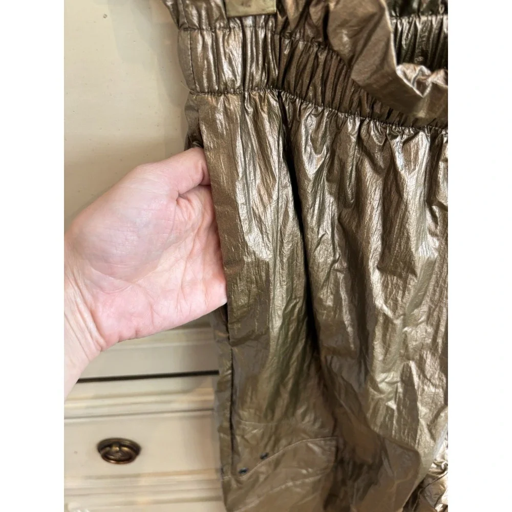 Carbon‎ 38 Metallic Swishy Cargo Nylon Jogger Pants NWT Athleisure Small Pockets